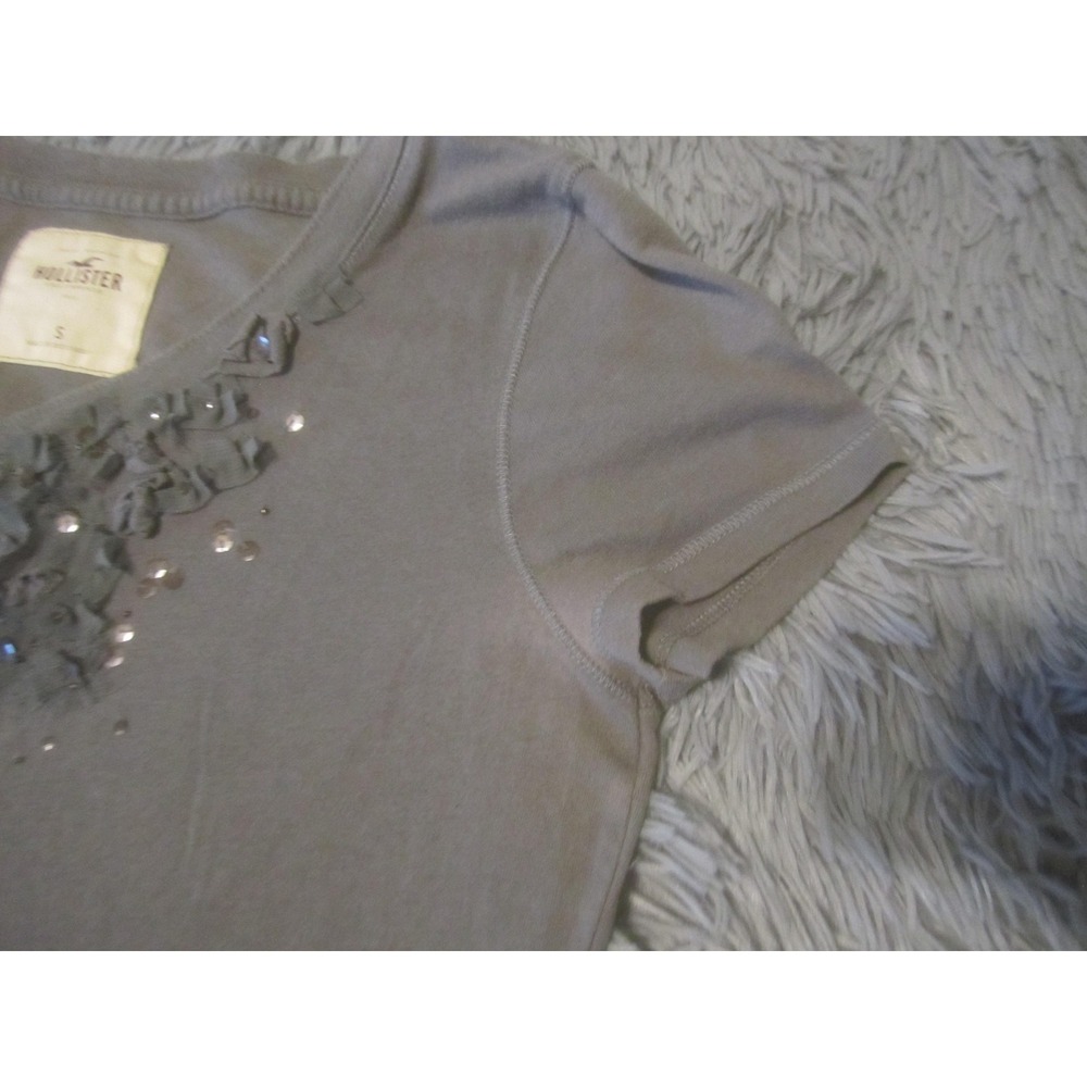 Hollister Shirt Juniors Small Gray Henley Ruffle Sequin Short Sleeve Tee Top - Picture 3 of 11